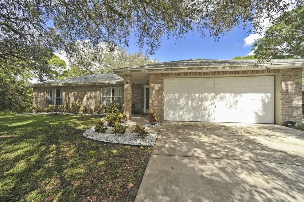 Unit for sale at 877 Walpole Road SW, Palm Bay, FL 32908