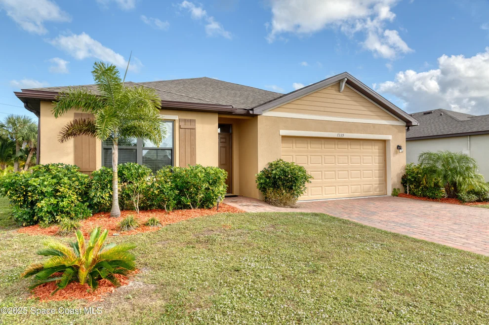Unit for sale at 7339 Tourmaline Drive, Grant-Valkaria, FL 32949
