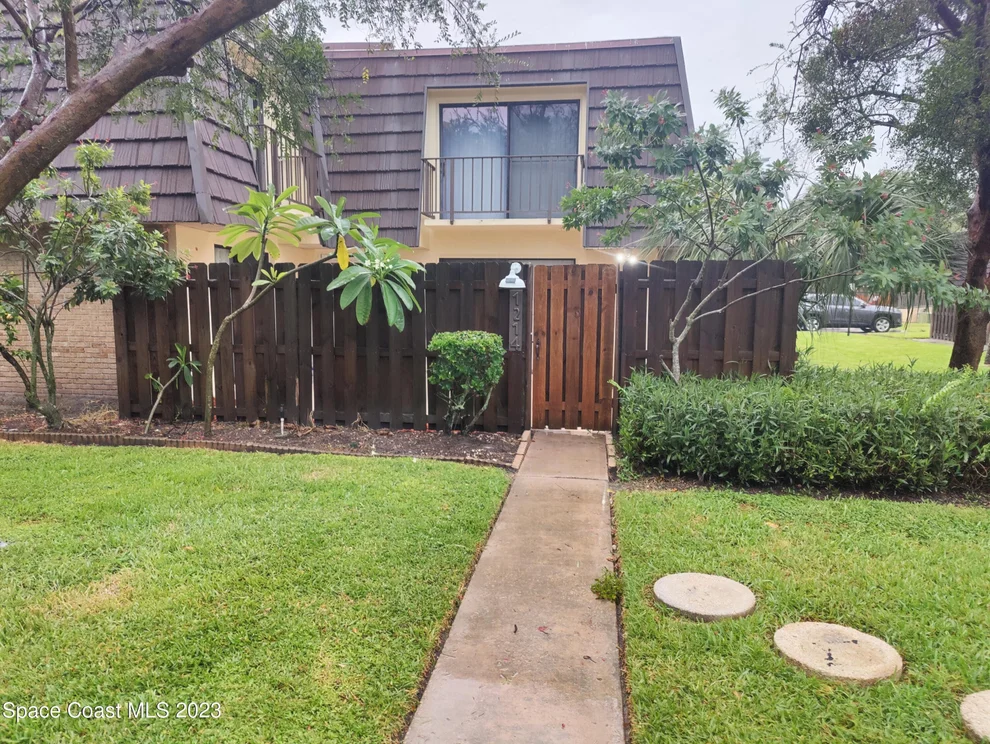 Unit for sale at 1214 Vista Oaks Circle NE, Palm Bay, FL 32905