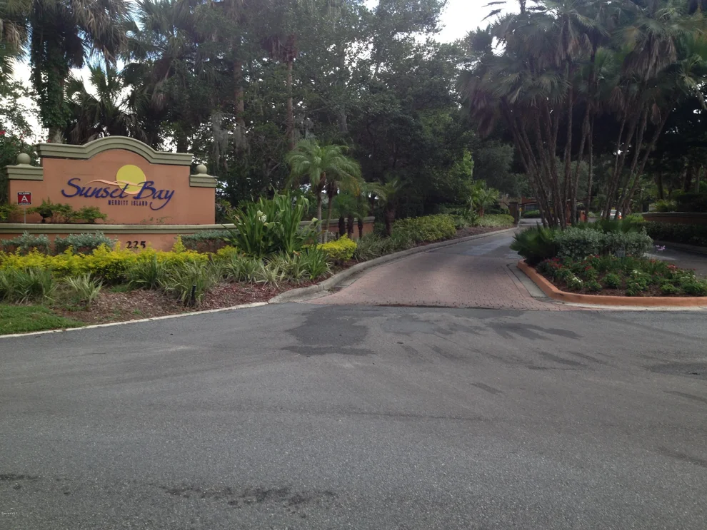 Unit for sale at 225 S Tropical, Merritt Island, FL 32952