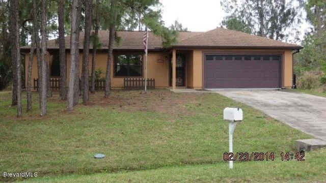 Unit for sale at 895 SW Kalif Avenue, Palm Bay, FL 32908
