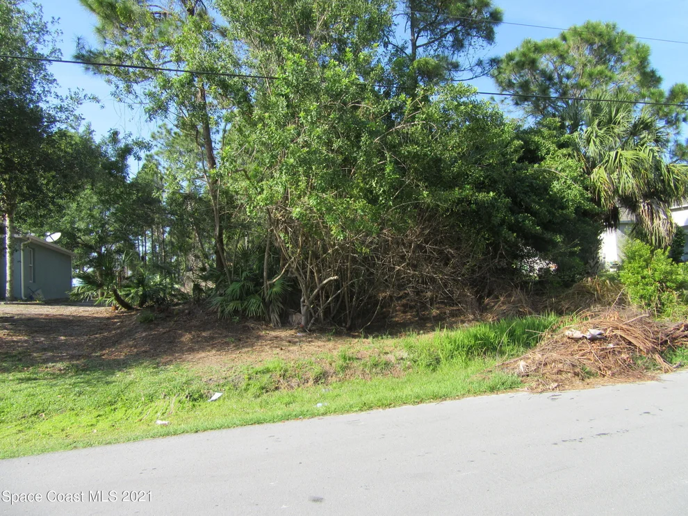 Unit for sale at 571 Hammond Street SW, Palm Bay, FL 32908