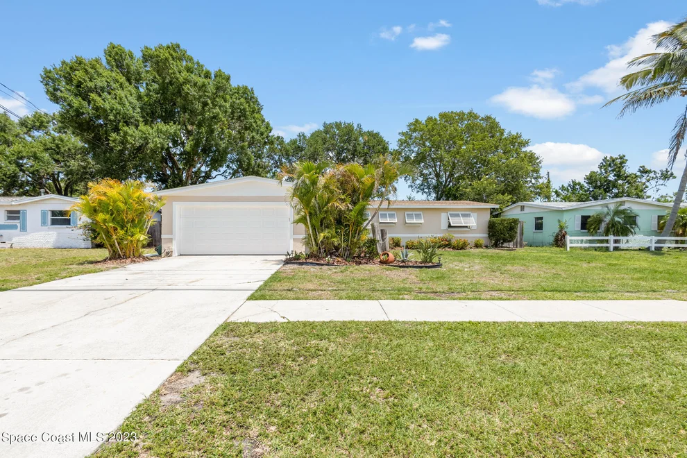 Unit for sale at 950 S Courtenay Parkway, Merritt Island, FL 32952