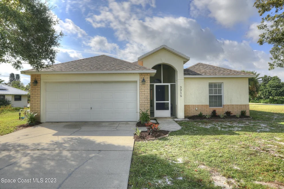 Unit for sale at 3915 Baldwin Drive, Micco, FL 32976