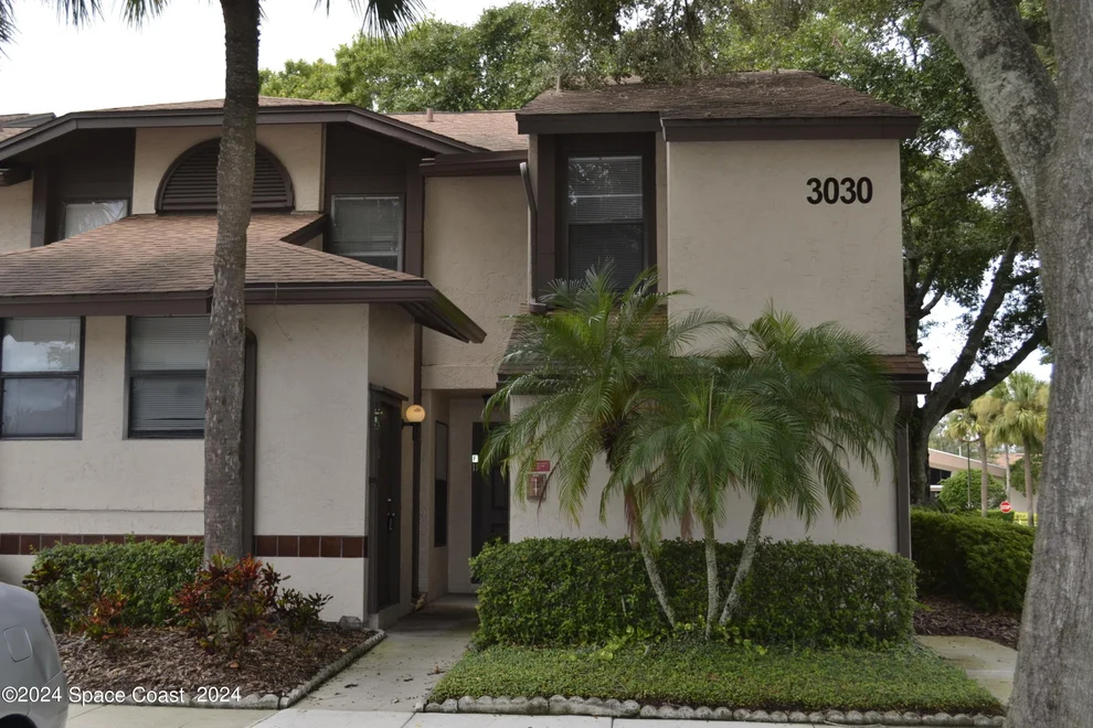 Unit for sale at 3030 S Semoran Boulevard, Orlando, FL 32822