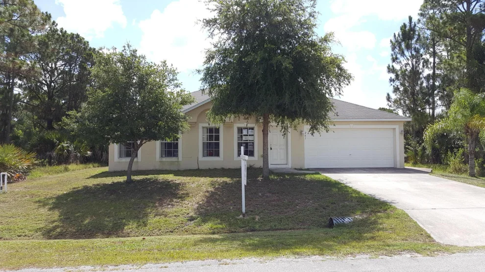 Unit for sale at 261 NW Franciscan Avenue, Palm Bay, FL 32907