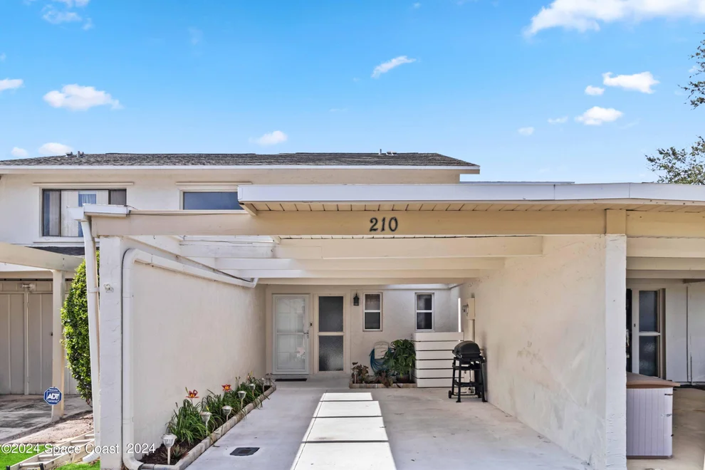 Unit for sale at 210 Augusta, Melbourne, FL 32940