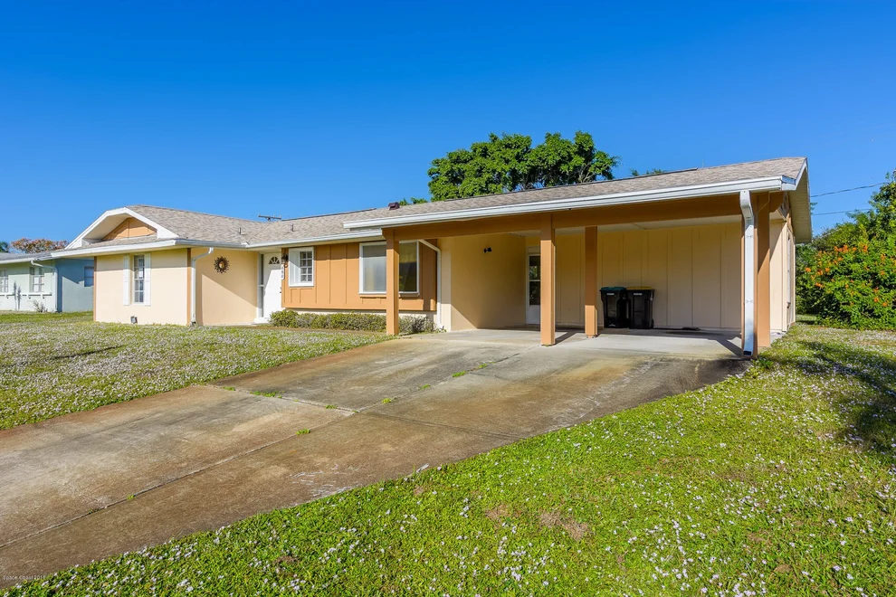 Unit for sale at 880 Hampton Drive NE, Palm Bay, FL 32905
