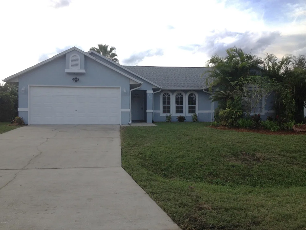 Unit for sale at 708 NW Cottbus Avenue, Palm Bay, FL 32907