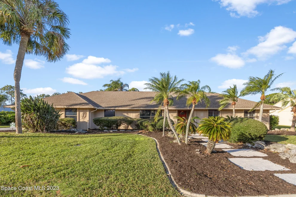 Unit for sale at 730 Whispering Pines Circle, Melbourne, FL 32940