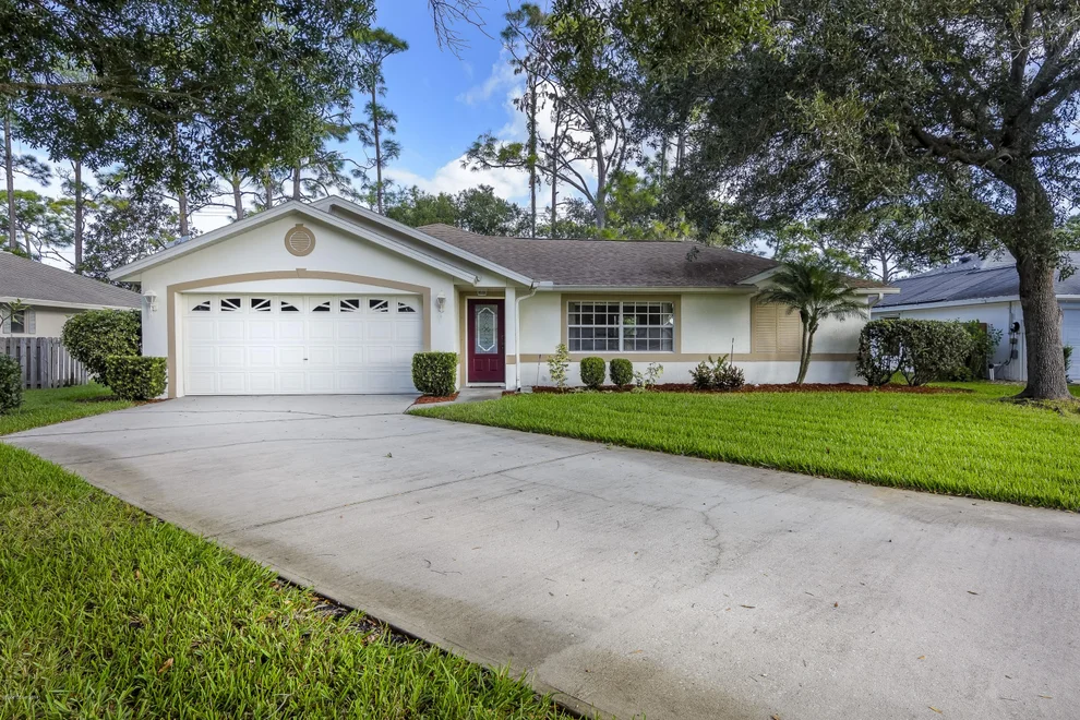 Unit for sale at 610 Sheridan Woods Drive, West Melbourne, FL 32904