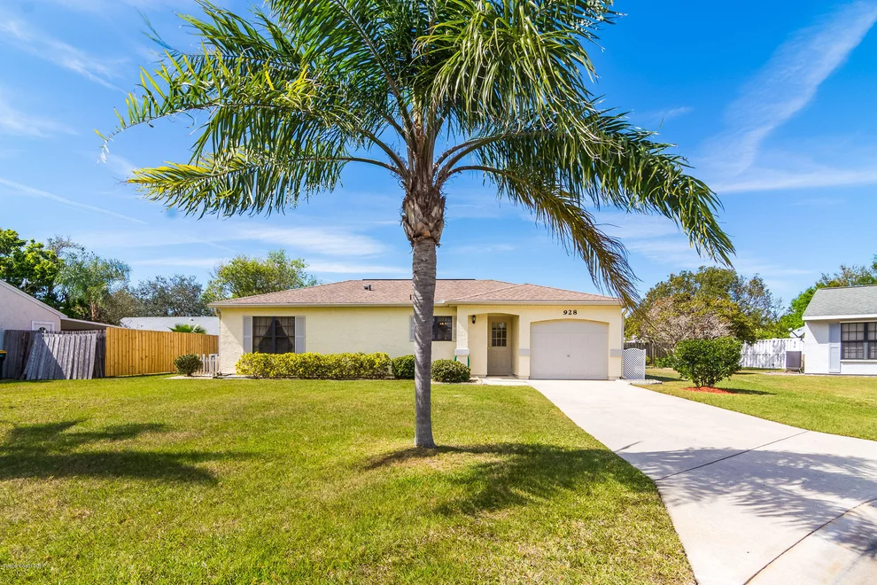 Unit for sale at 928 Gables Way, Melbourne, FL 32940