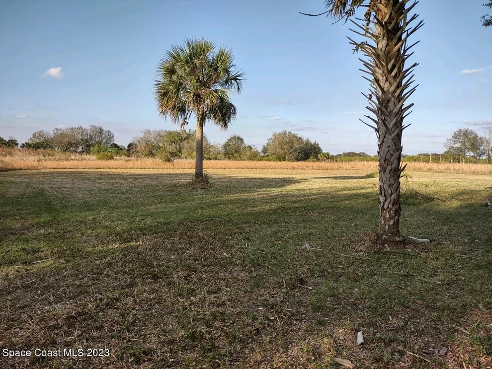 Unit for sale at 22279 NW 272nd Street, Okeechobee, FL 34972