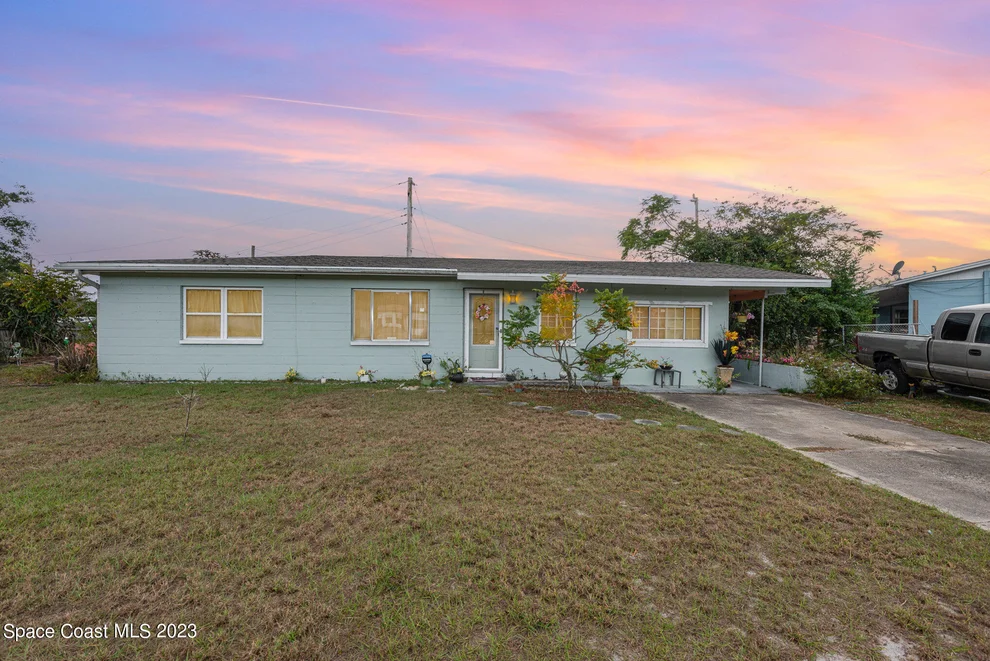 Unit for sale at 240 Lakeview Avenue, Titusville, FL 32796