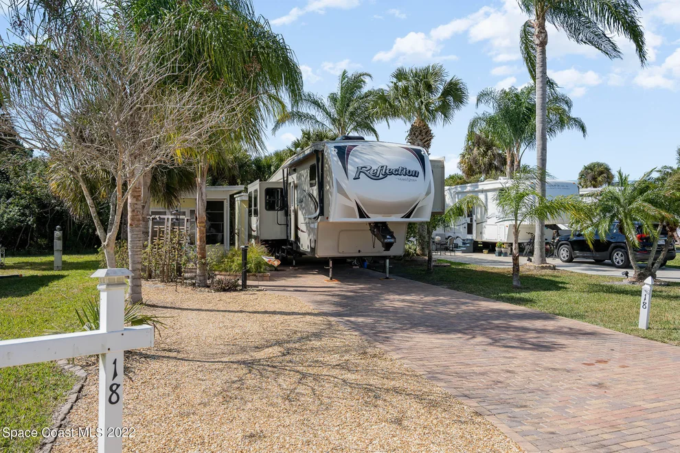 Unit for sale at 18 Sunset Drive, Titusville, FL 32780