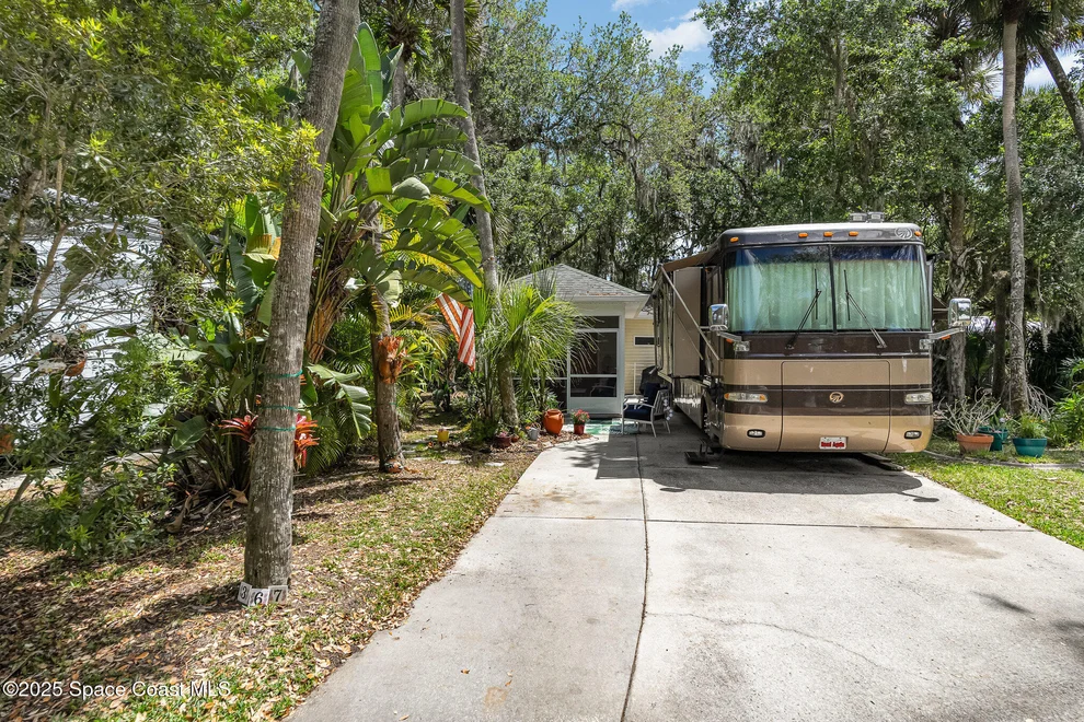 Unit for sale at 367 Oak Cove Road, Titusville, FL 32780