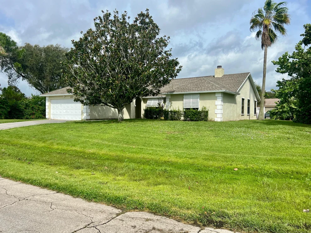 Unit for sale at 275 Zane Avenue, Sebastian, FL 32958