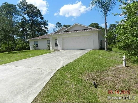 Unit for sale at 931 SW Ais, Palm Bay, FL 32908