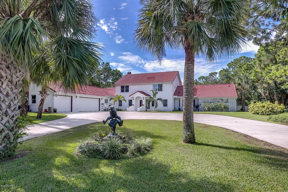 Unit for sale at 5095 Laguna Vista Drive, Melbourne, FL 32934