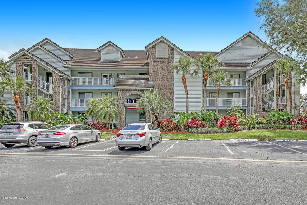 Unit for sale at 575 Shadow Wood Lane, Titusville, FL 32780