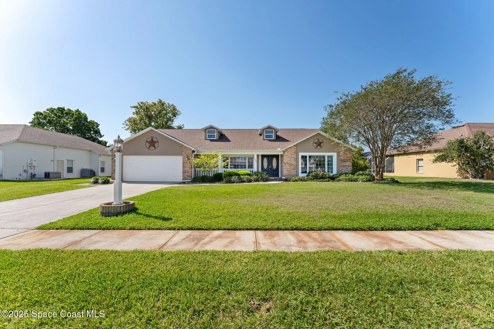 Unit for sale at 1435 Victoria Boulevard, Rockledge, FL 32955