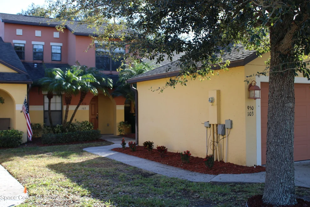 Unit for sale at 950 Luminary Circle, Melbourne, FL 32901