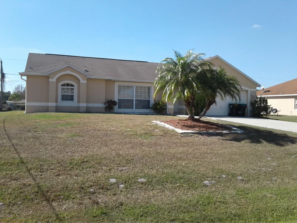 Unit for sale at 318 Bordeaux Avenue NE, Palm Bay, FL 32907