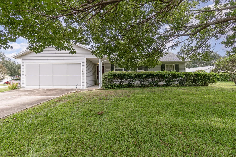 Unit for sale at 1427 Orkney Drive, Leesburg, FL 34748
