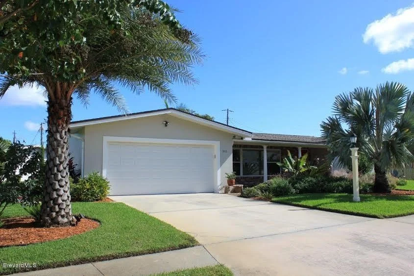 Unit for sale at 3512 W Roundtree Drive, Cocoa, FL 32926