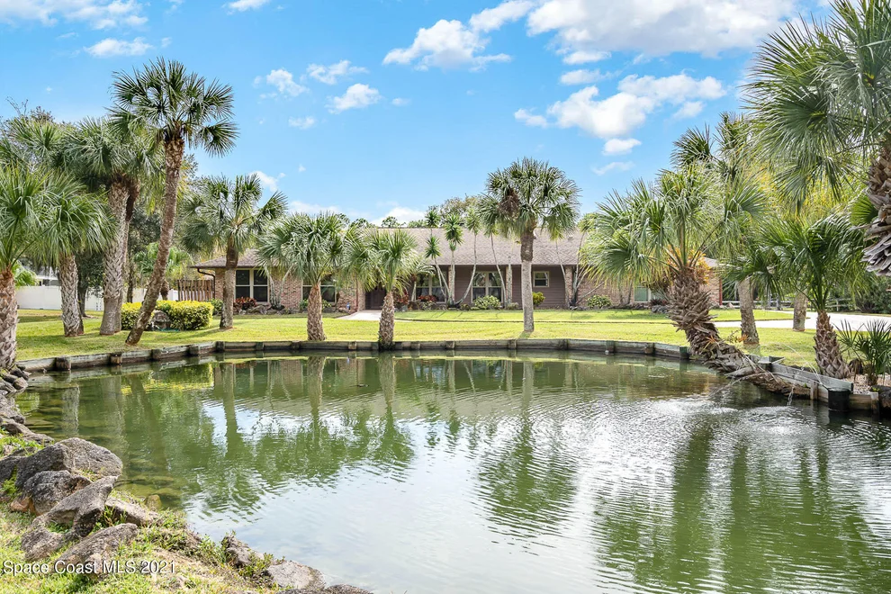 Unit for sale at 5265 Sand Lake Drive, Melbourne, FL 32934