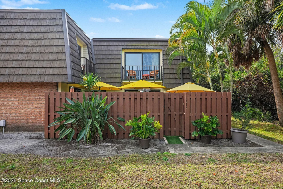 Unit for sale at 1515 Vista Oaks Circle NE, Palm Bay, FL 32905