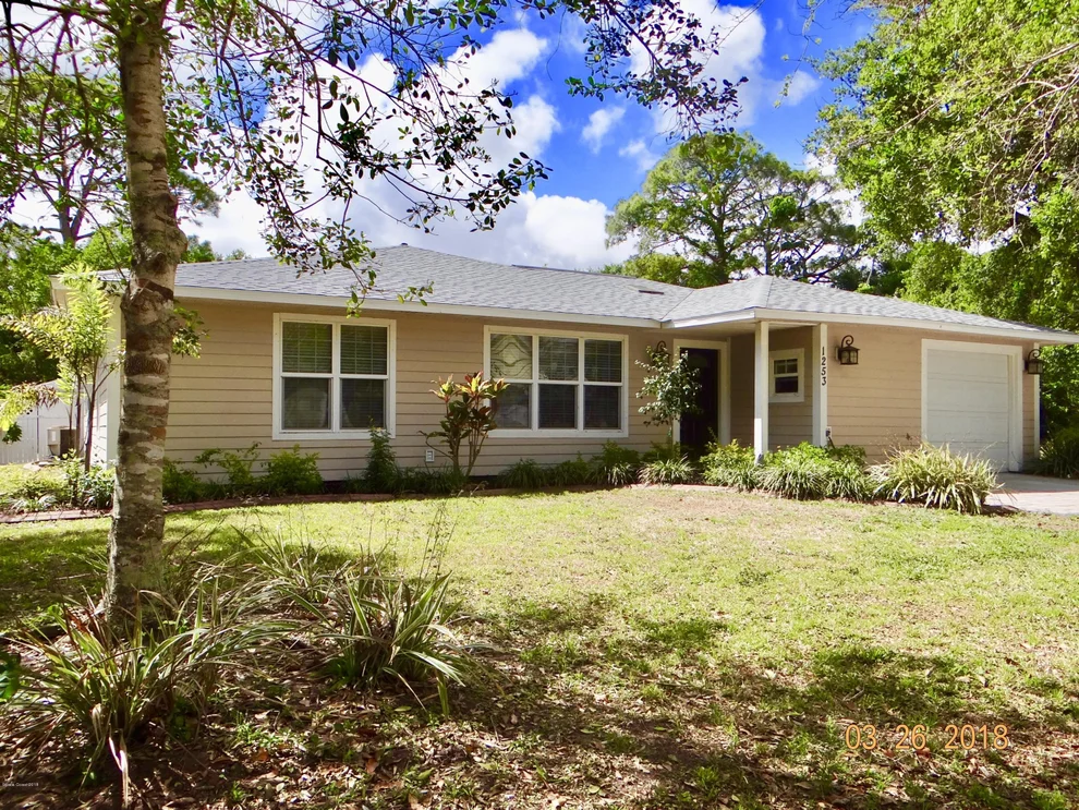 Unit for sale at 1253 38th Avenue SW, Vero Beach, FL 32968