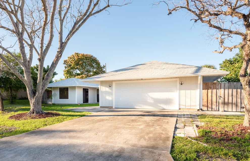 Unit for sale at 885 Norden Street NW, Palm Bay, FL 32907