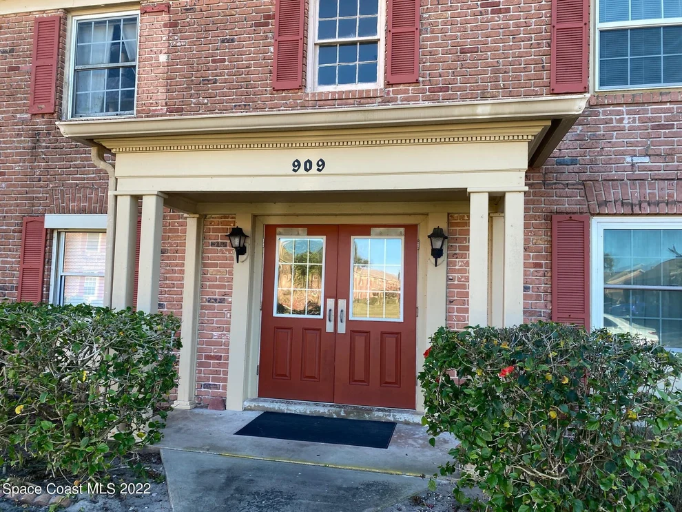 Unit for sale at 909 S Colonial Court, Indian Harbour Beach, FL 32937