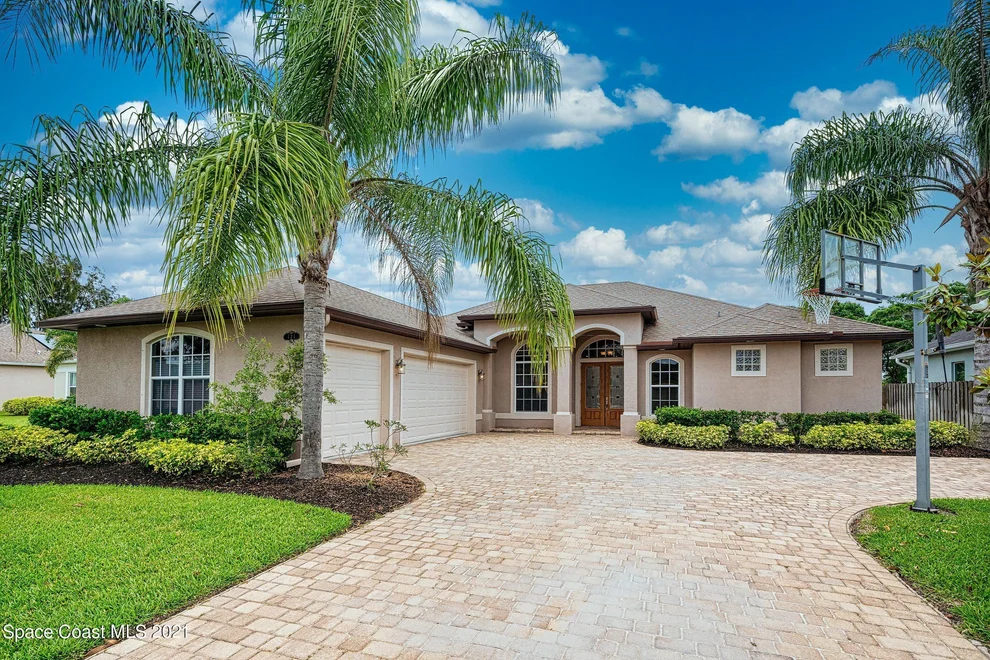 Unit for sale at 121 Athey Court, West Melbourne, FL 32904