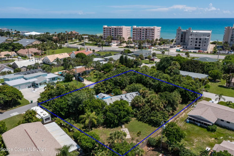 Unit for sale at 201 Pine Tree Drive, Indialantic, FL 32903