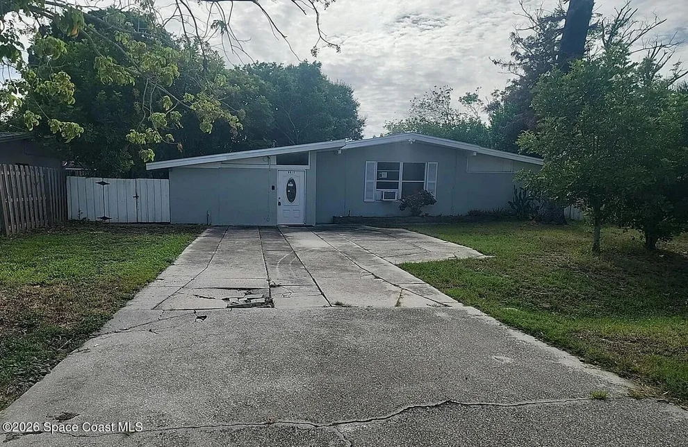 Unit for sale at 5812 16th Street W, Bradenton, FL 34207