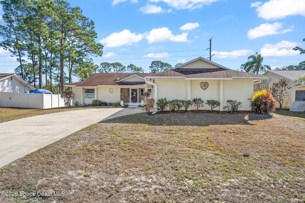 Unit for sale at 853 Lamplighter Drive NW, Palm Bay, FL 32907