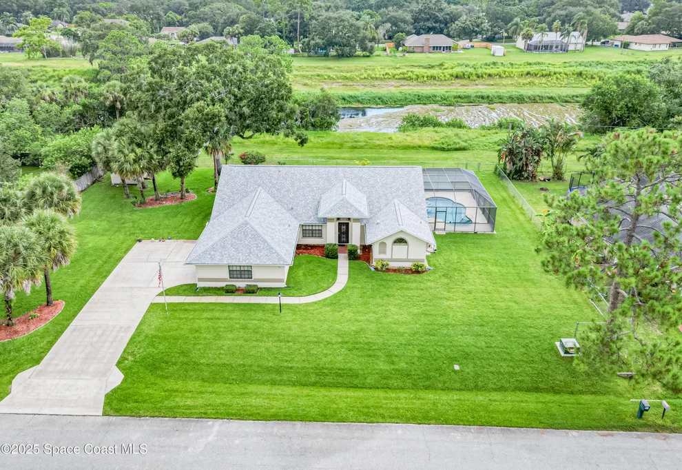 Unit for sale at 853 Brisbane Street NE, Palm Bay, FL 32907