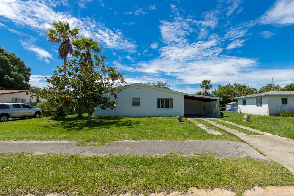 Unit for sale at 307 W University Boulevard W, Melbourne, FL 32901