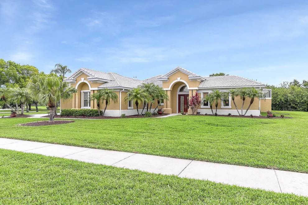 Unit for sale at 911 Stratford Place, Melbourne, FL 32940