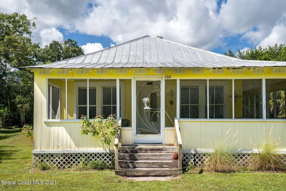 Unit for sale at 100 N Oleander Street, Fellsmere, FL 32948