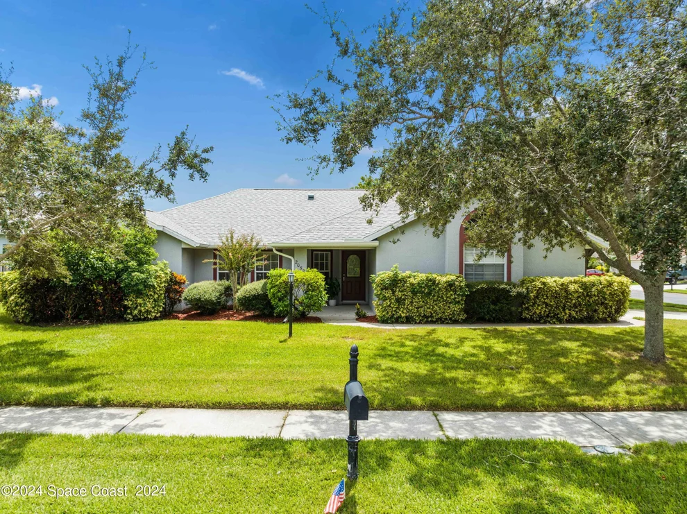 Unit for sale at 2052 Woodfield Circle, West Melbourne, FL 32904