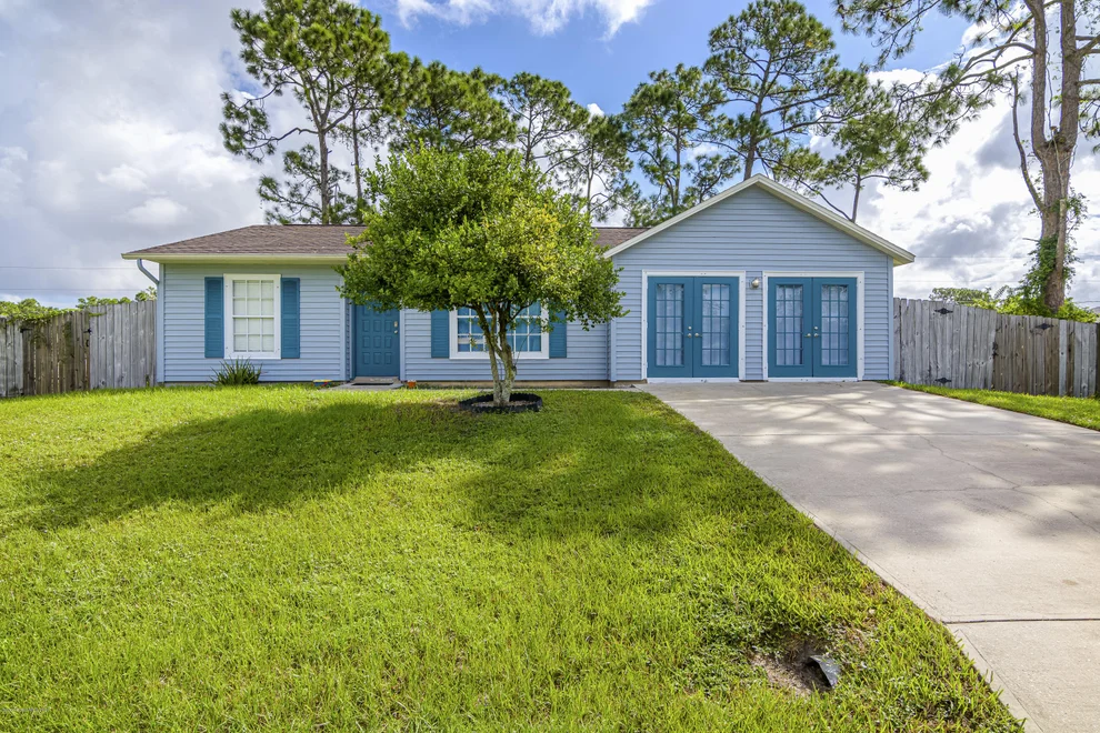 Unit for sale at 615 Tejon Avenue SW, Palm Bay, FL 32908