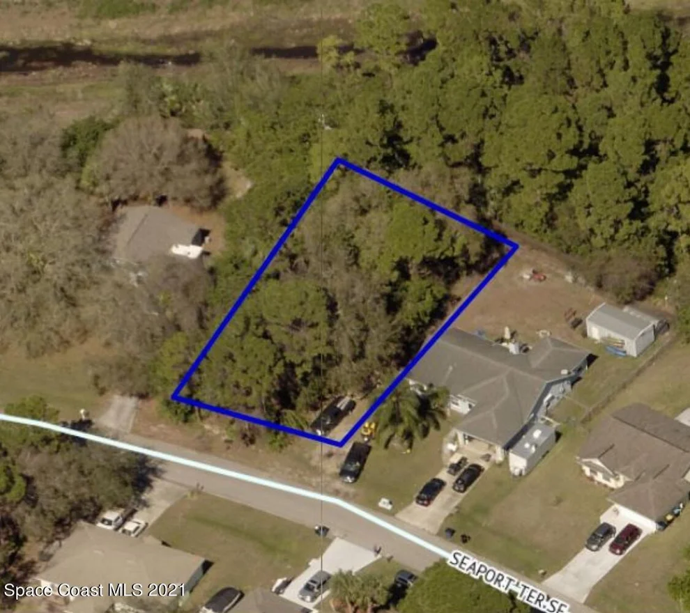 Unit for sale at 631 Seaport SE, Palm Bay, FL 32909