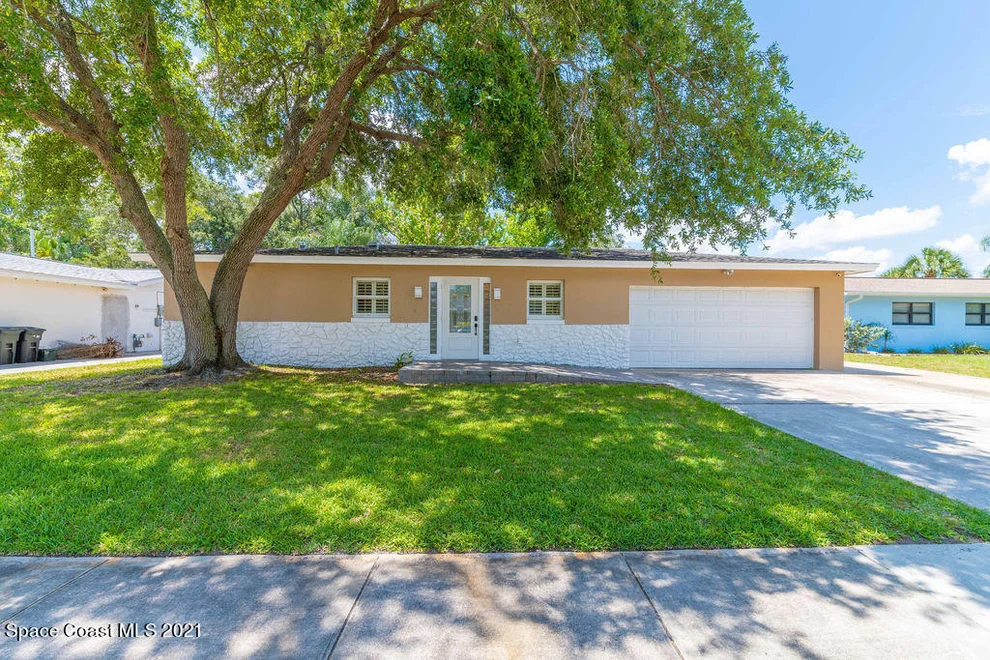 Unit for sale at 954 Sandlewood Lane, Rockledge, FL 32955