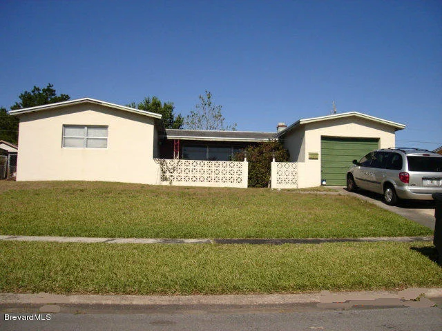 Unit for sale at 524 E Ford Circle, Melbourne, FL 32935