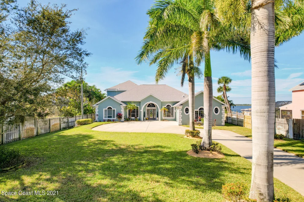 Unit for sale at 2005 S Misty Harbor Place, Merritt Island, FL 32952