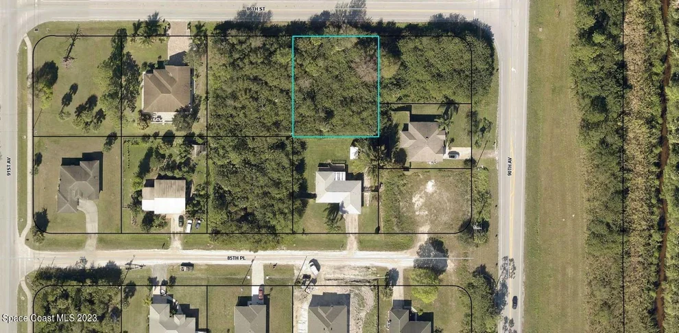 Unit for sale at 9025 86th Street, Vero Beach, FL 32967