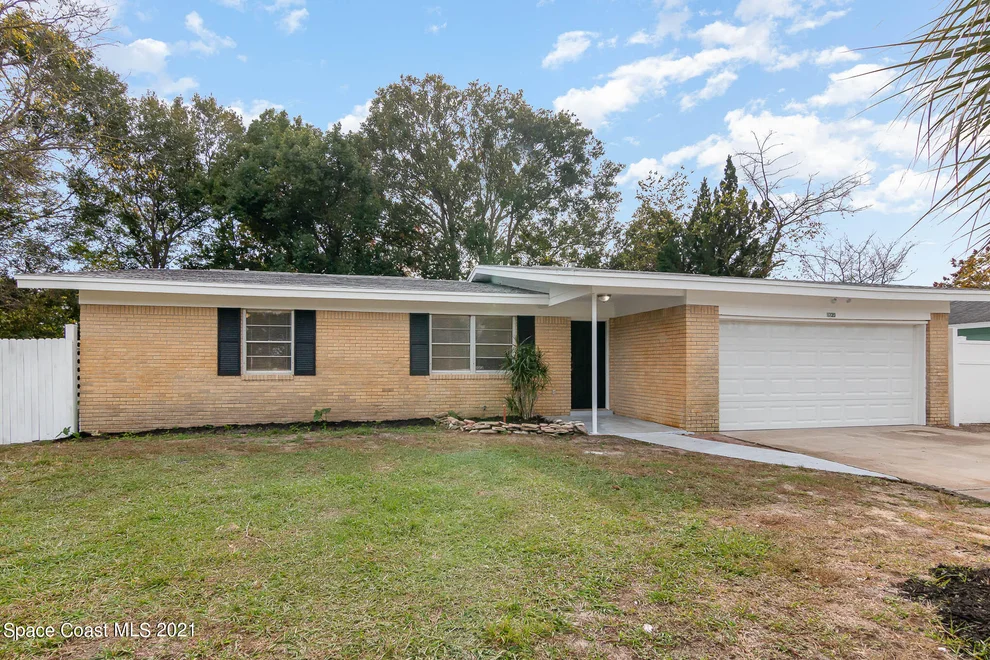 Unit for sale at 1735 S Lilac Circle, Titusville, FL 32796